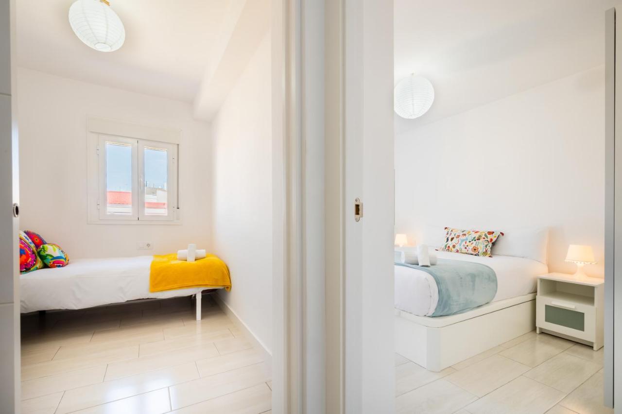 Wide And Colourful- 3Bd 1Bth- Triana Apartment Севиля Екстериор снимка