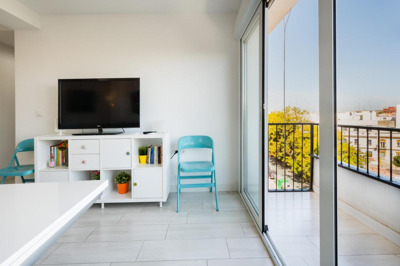 Wide And Colourful- 3Bd 1Bth- Triana Apartment Севиля Екстериор снимка