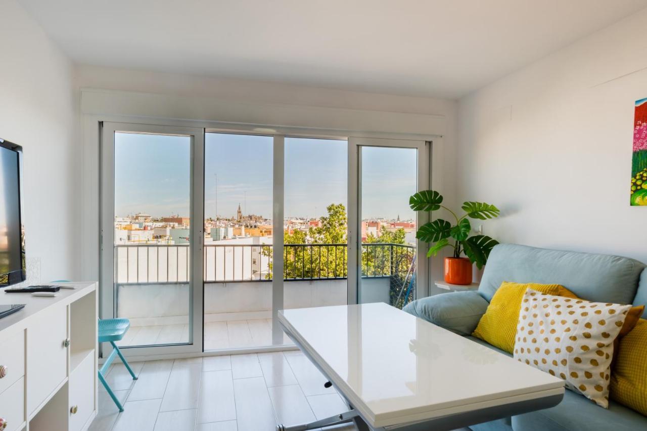 Wide And Colourful- 3Bd 1Bth- Triana Apartment Севиля Екстериор снимка
